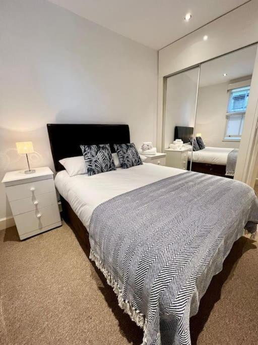 Superb 2Bed/2Bath Flat Waterloo London Daire Dış mekan fotoğraf
