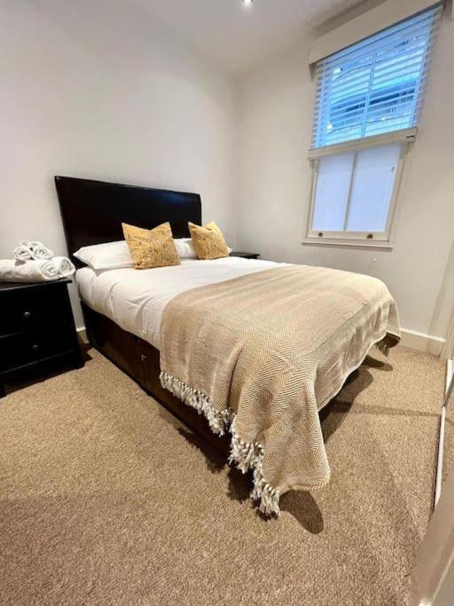 Superb 2Bed/2Bath Flat Waterloo London Daire Dış mekan fotoğraf